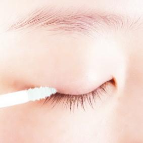 Canmake Tokyo Lash Routine Easy-to-Apply Clear Eyelash Serum 4g