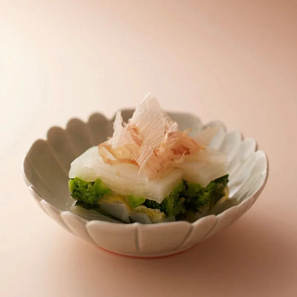 Kyuemon Katsuobushi Extra Thin Single Serve Dried Bonito Flakes 8ct.