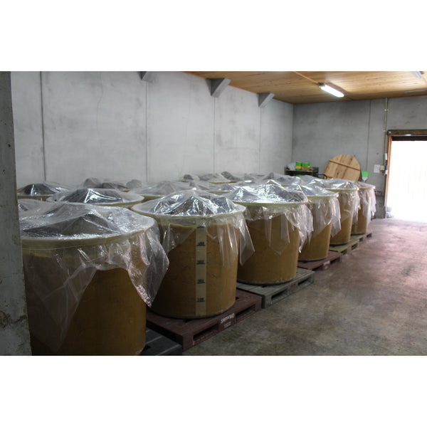 Adachi Jozo Aged Aka Miso Naturally Fermented Red Miso Paste 450g