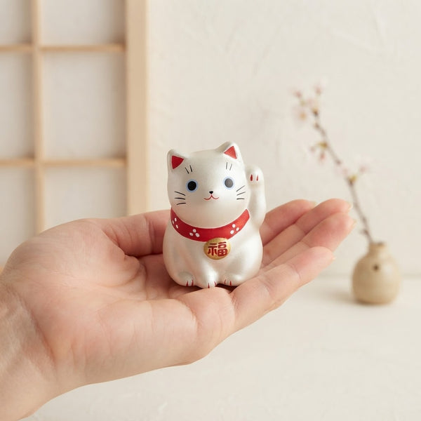 Handmade Japanese Maneki Neko Lucky Cat Small Ceramic Figurine Silver 5.5cm