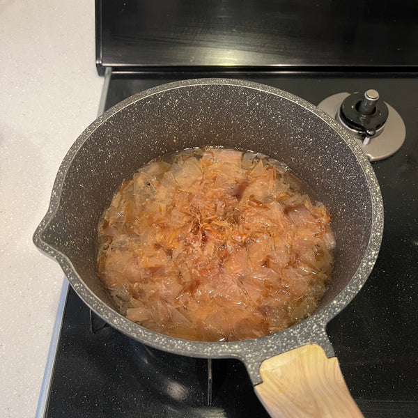 making the bonito dashi