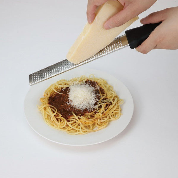 Shimomura-Professional-Microplane-Grater-For-Cheese-and-Citrus-2-2024-10-11T04:09:00.301Z.jpg