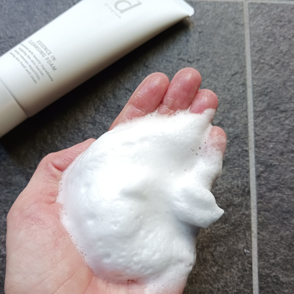d Program Essence In Cleansing Foam 120g